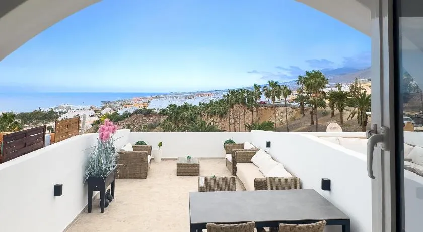 Luxury ocean view apartment costa adeje - Image 1