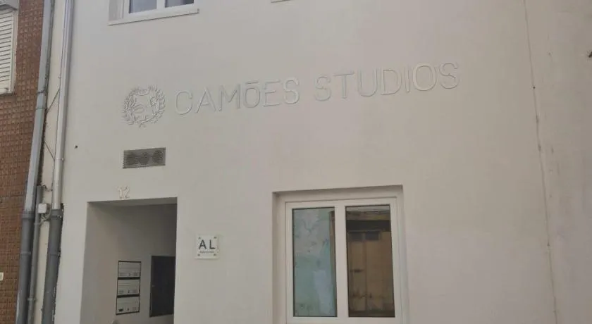 Camoes StudioGeral - Image 1