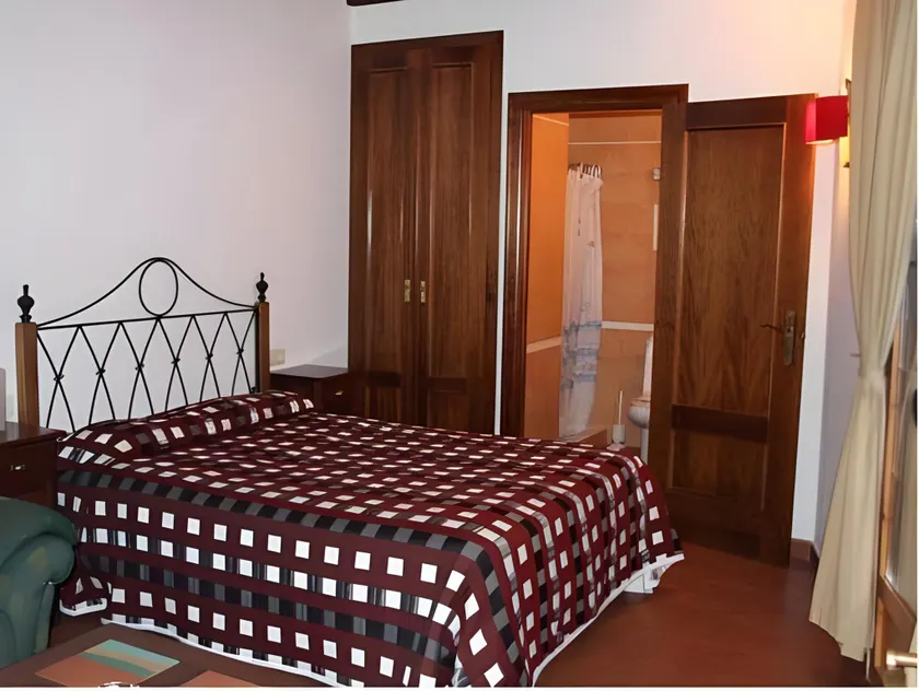 Hostal Nuevo Milan I - Image 1