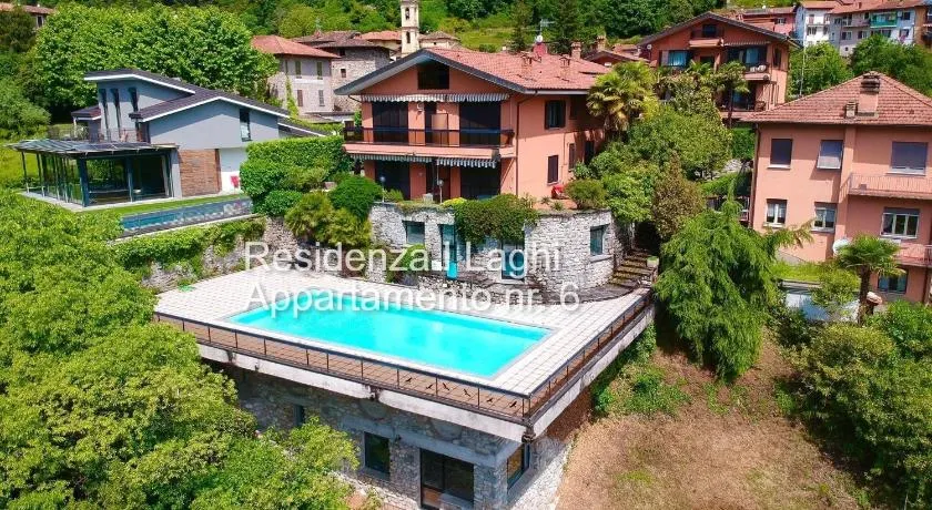 Residenza I Laghi with private Garden panoramic Pool Garage and Air Conditioning - Image 1