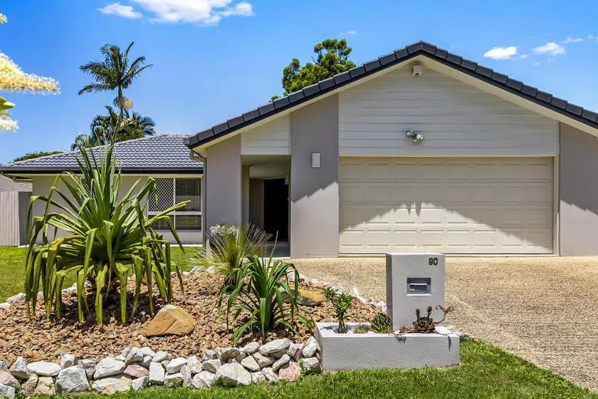 Family-friendly Home With Private Pool and BBQ - Image 1
