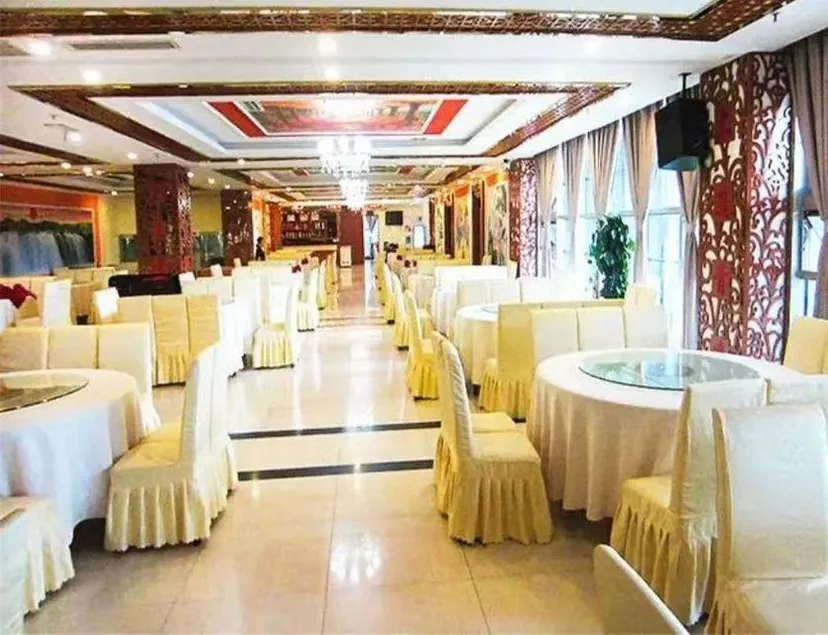Beikanuo Fashion Hotel - Image 1