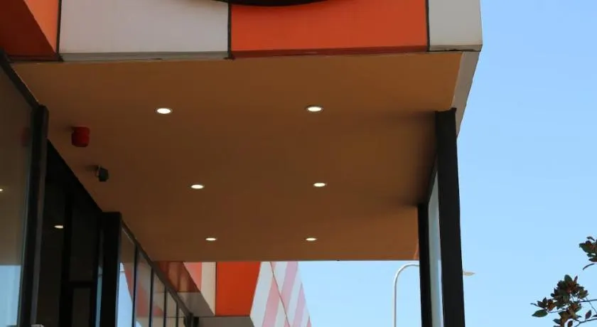 Milenium Hotel - Image 1