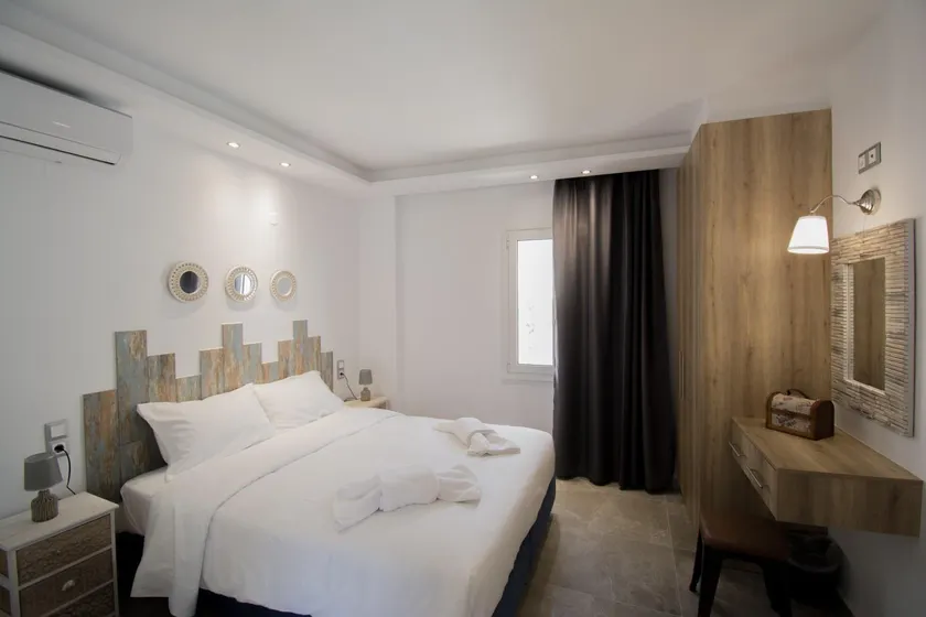 Semes Luxury Apts by Estia - Image 1