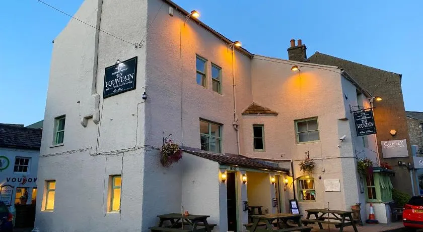 The Fountain Hotel - Image 1