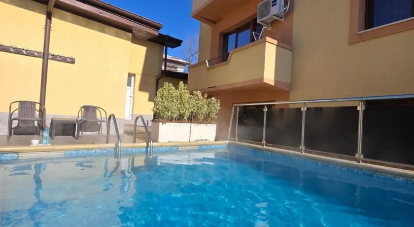 Family Hotel Dalia - Image 1
