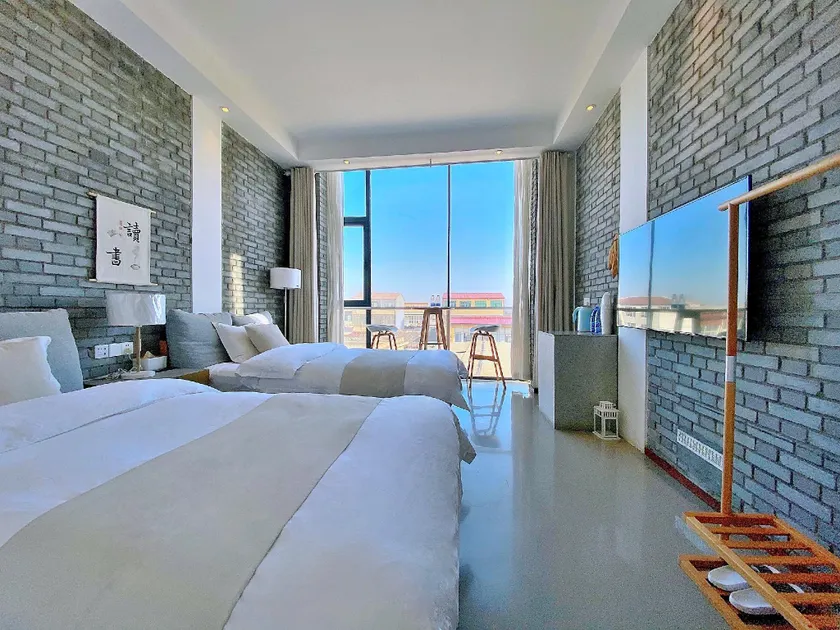 Yiming Bookstore Homestay (Jiaxian Guangkuo Tiandi Branch) - Image 1