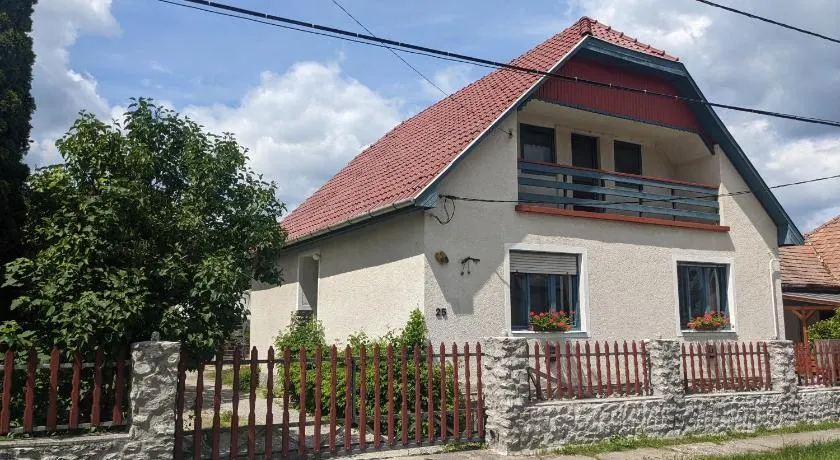 Tulipan Haz - Image 1