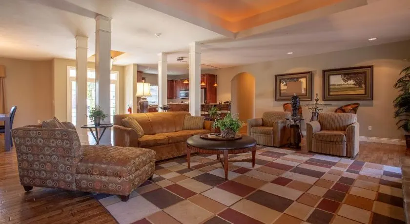 Quaint Quarters Villa - Image 1