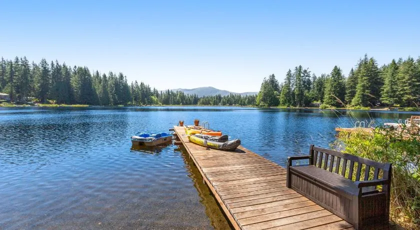 Moonlight Cottage At Lake Alice - Image 1