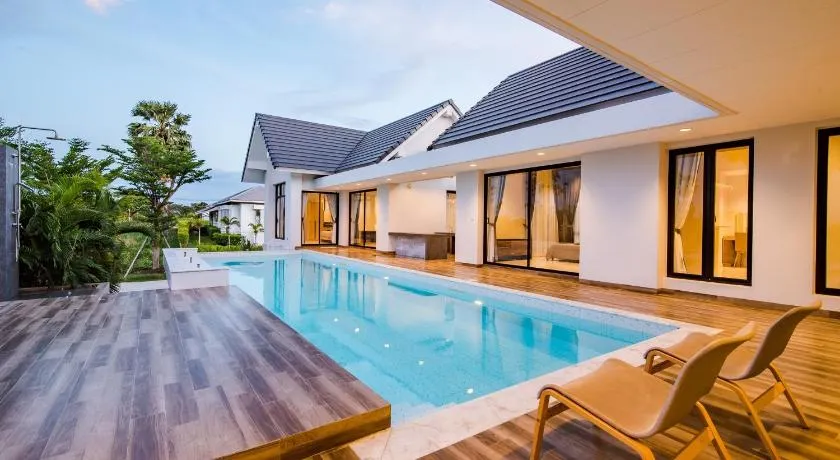 Hidaway Hua Hin Pool Villa at Palm Hill Golf course - Image 1
