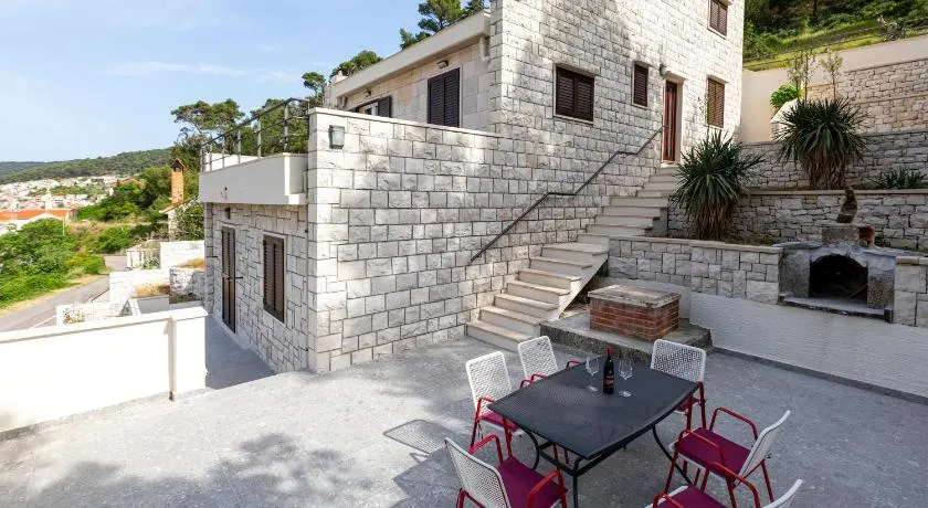 White Stone House - Image 1