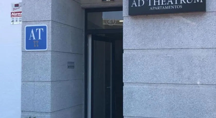 Apartamentos Ad Theatrum - Image 1