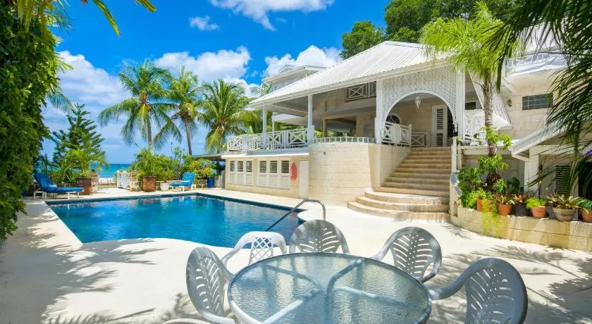 Tantalus Villa - Image 1