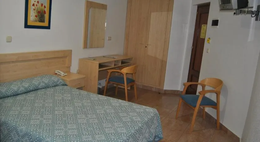 Hostal Blumen - Image 1