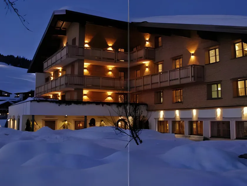 Hotel Aurora - Image 1
