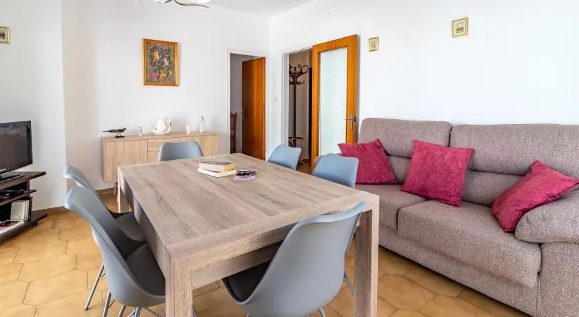 Port Llançà 35 - Apartamento céntrico en puerto - Image 1