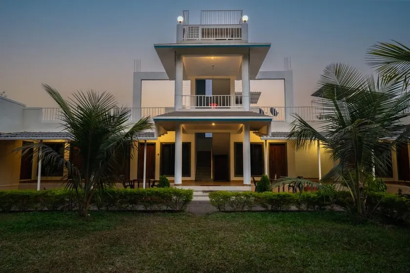 Beach Blessing villa - 5BHK with pool in Alibaug - Image 1