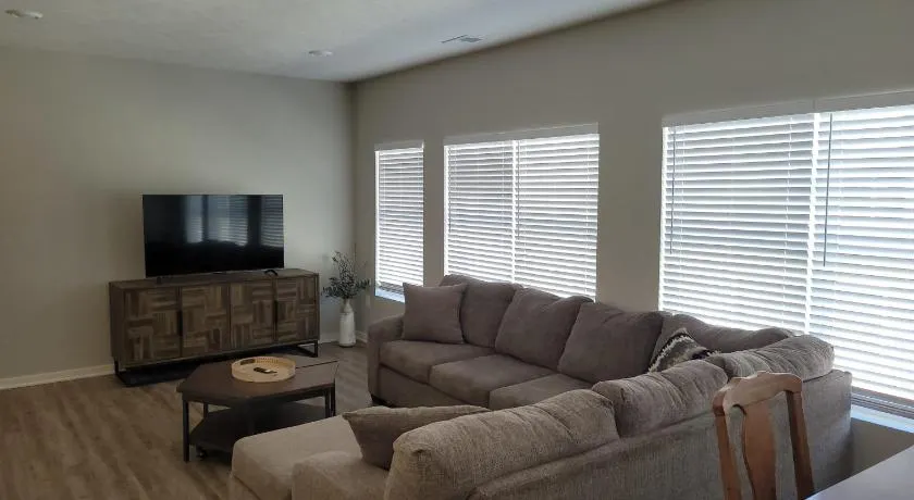 The BlueJay at Coventry Rows - Image 1
