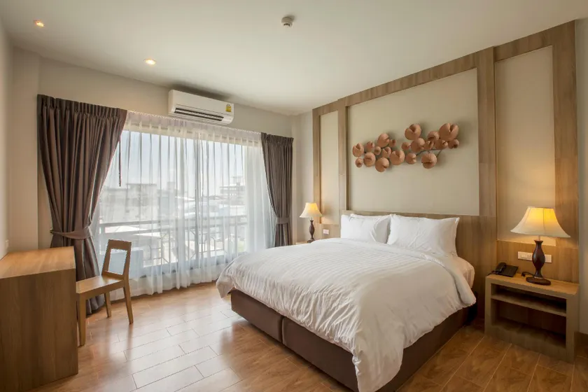 Civilize Hotel - Image 1