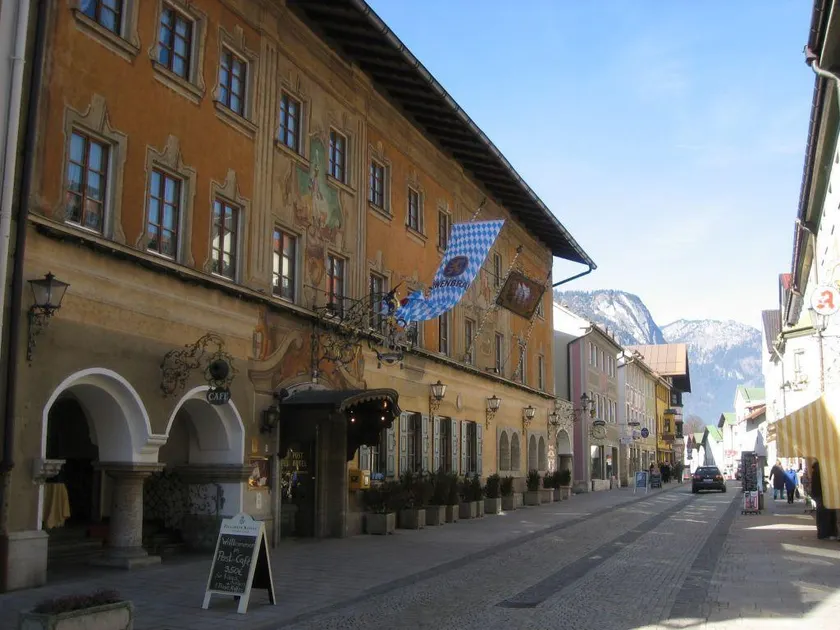 Atlas Grand Hotel - Image 1
