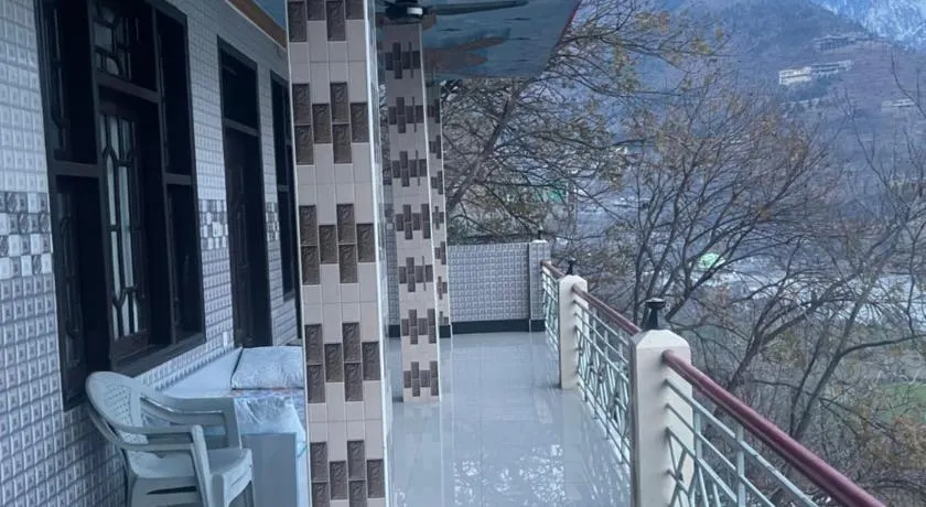 Three Rooms Fully Furnished Home Beautiful Location - Image 1