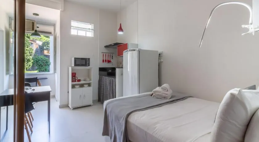 Studio Moderno no Coração da Glória - T915 - Image 1
