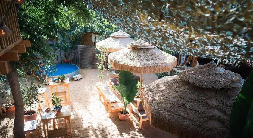 Surf lodge - Image 1