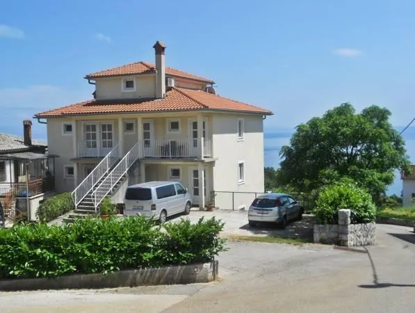 Apartments Kolmanic, sea view, free privat parking - Image 1