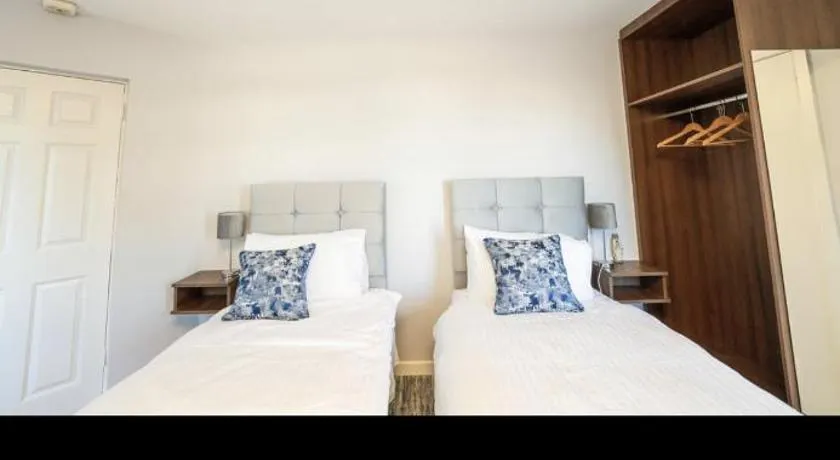 Ballintemple inn - Image 1