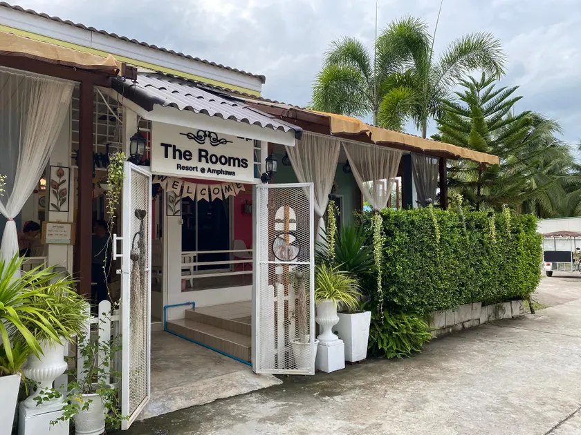 The Rooms Amphawa - Image 1