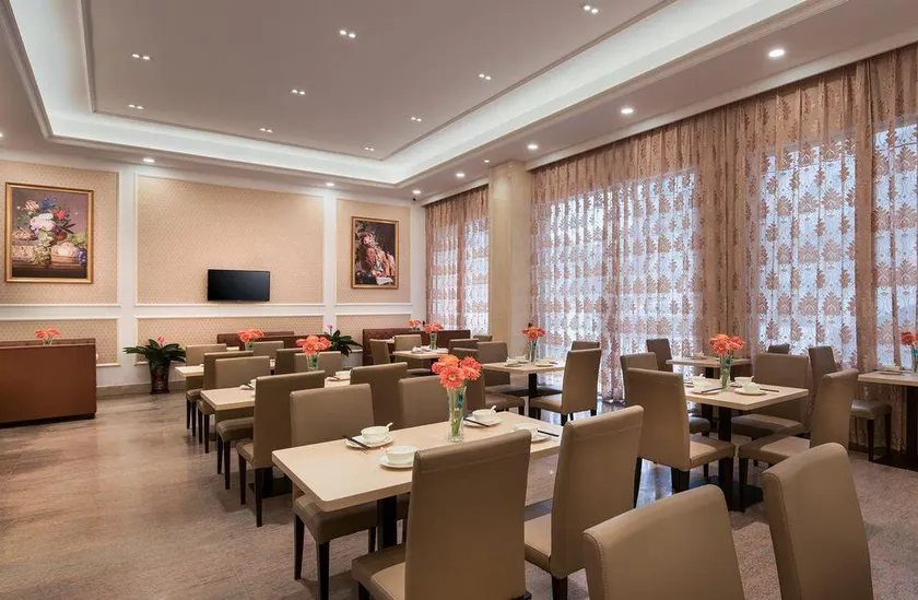 Vienna International Hotel (Dongguan Songshan Lake Guanzhang Road) - Image 1