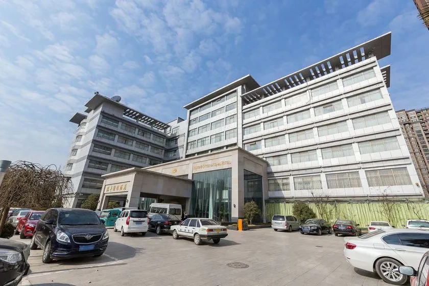 Ruifeng International Hotel - Image 1