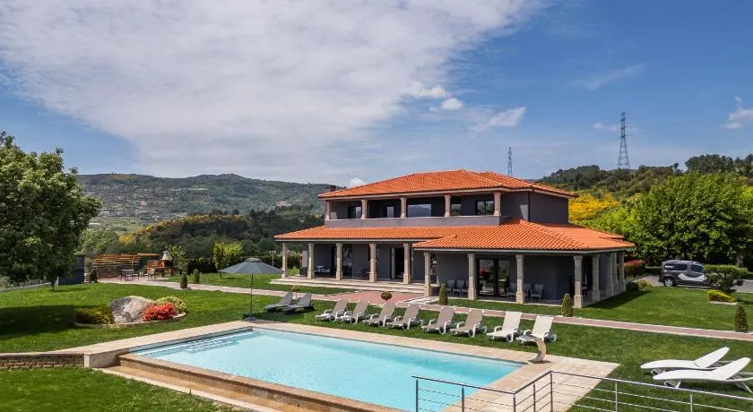 Ladeira Suites, a Douro Retreat by HostWise - Image 1