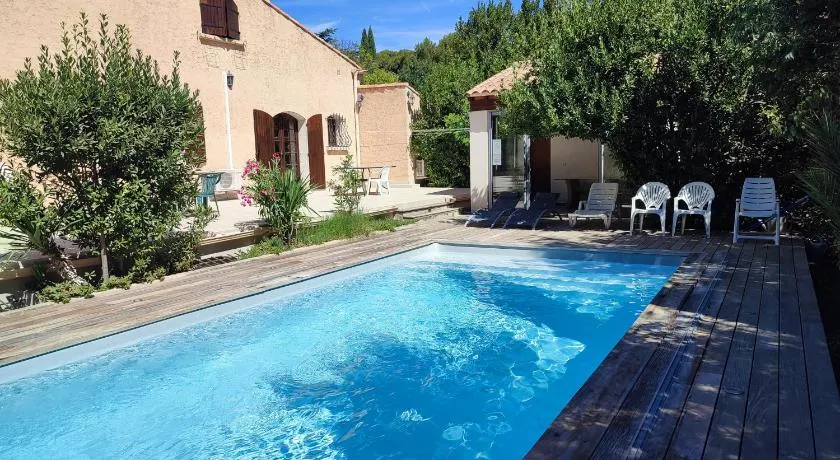 Villa avec piscine privée - Image 1
