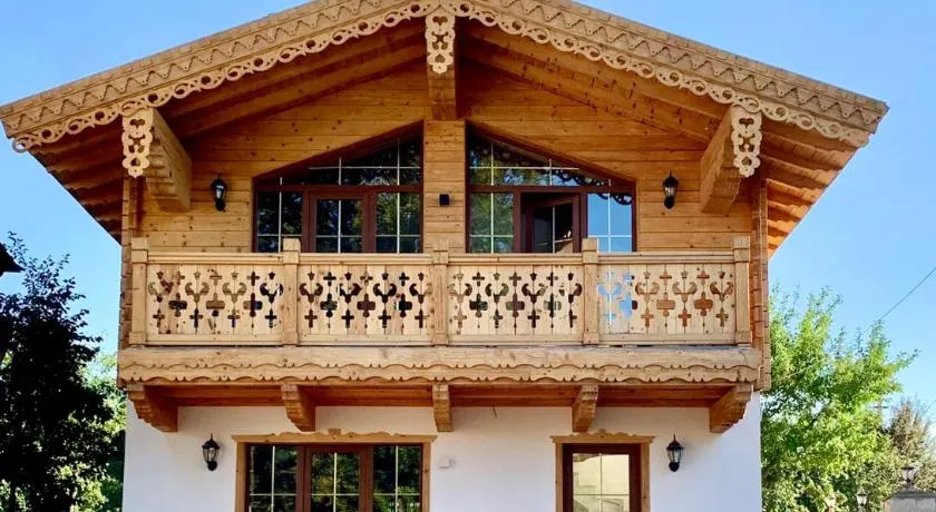 Chalet Bakuriani - Image 1