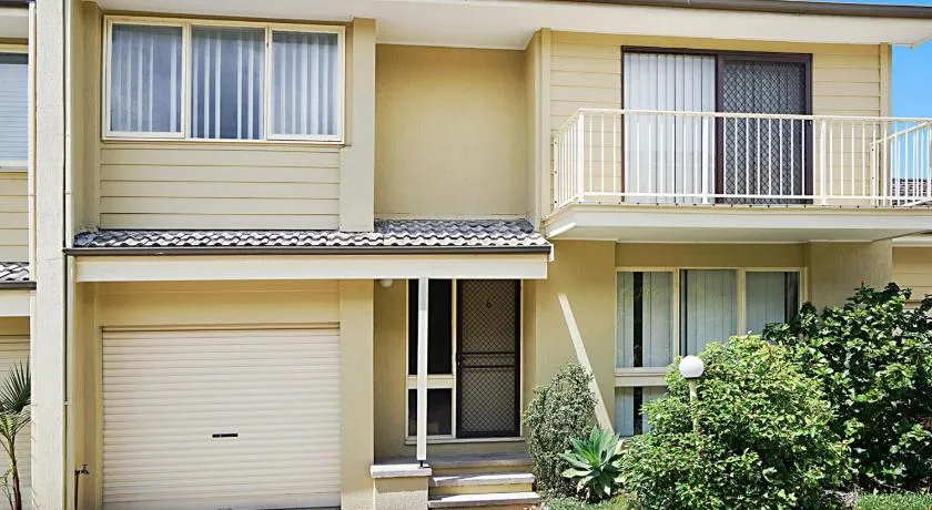 Toowoon Bay Townhouse, Unidad 6 - Image 1
