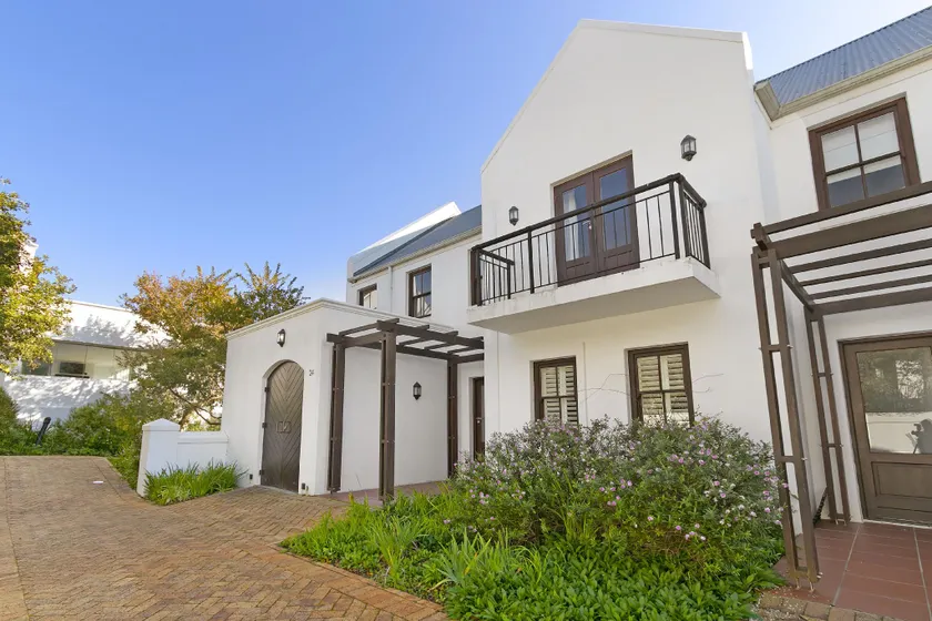 Winelands Golf Lodges 24 - Image 1