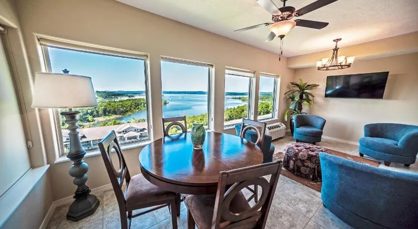 Majestic at Table Rock - Image 1