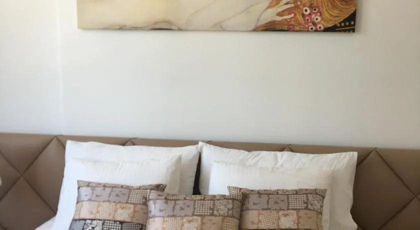 Martas Lisbon Apartment - Image 1