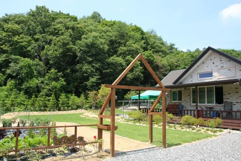 Hoengseong Saesori Pension - Image 1