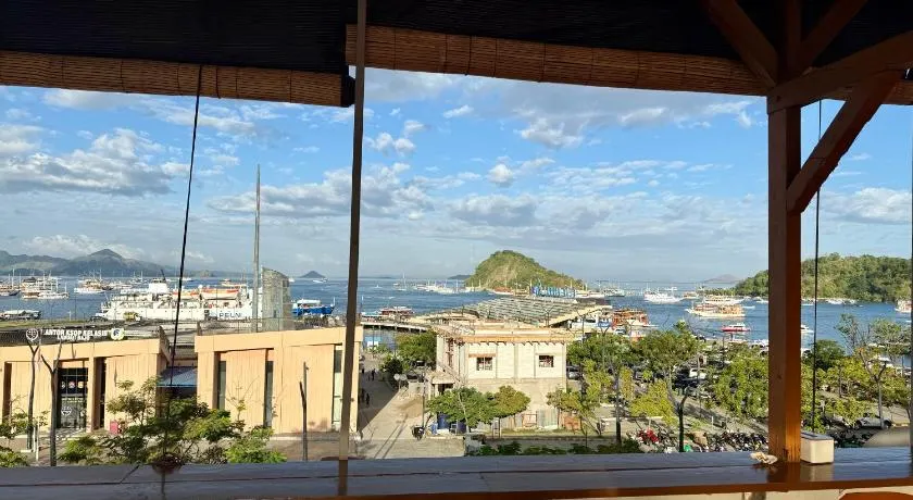 Blue Ocean Hotel - Image 1