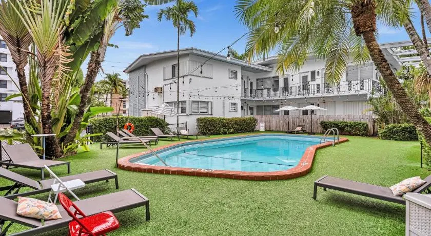 Bay Harbor Boutique Vacation Rental - Image 1