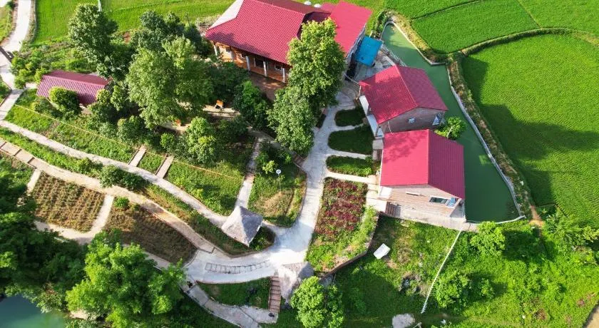 Riverside Homestay - Image 1