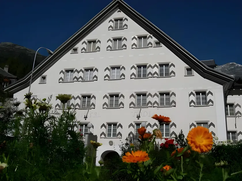 Casa Tödi Restaurant Hotel - Image 1