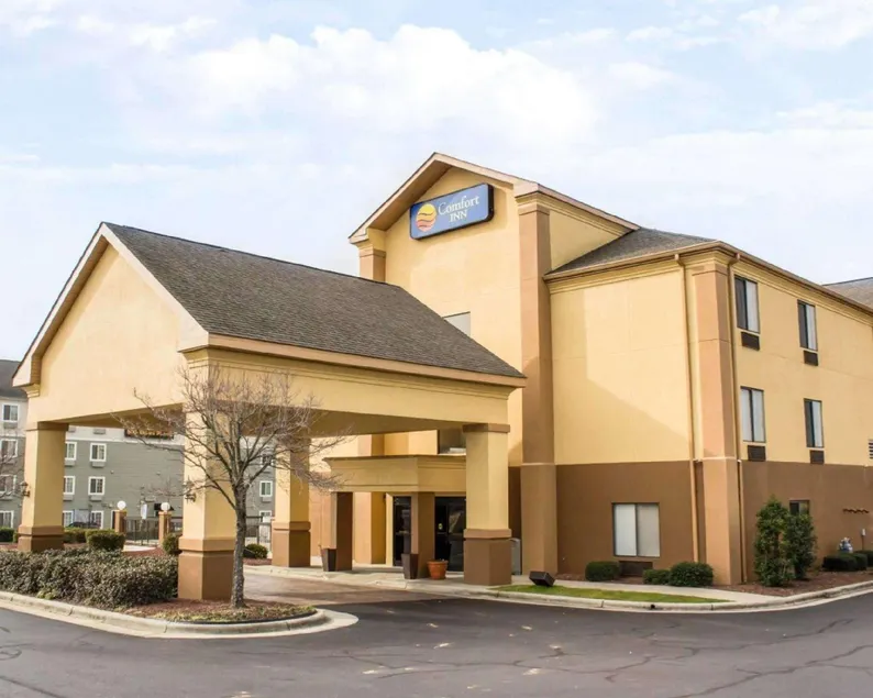 Comfort Inn Garner Clayton I-40 - Image 1