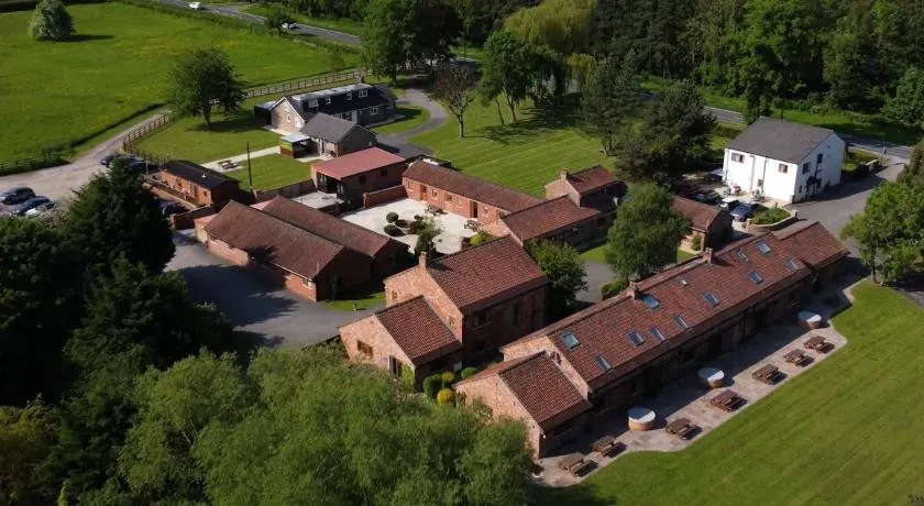 Villa Farm York - Image 1