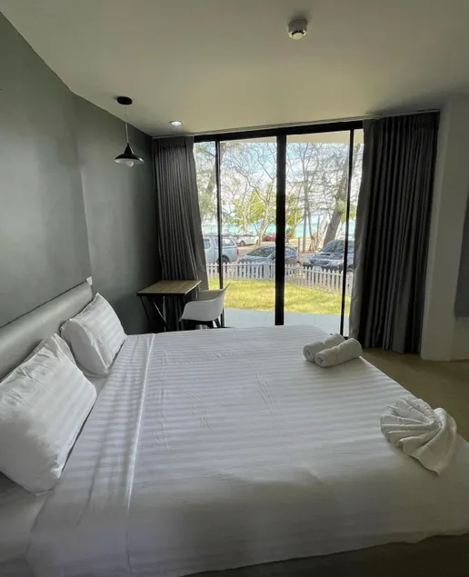 Rawai Beachside Hotel - Image 1