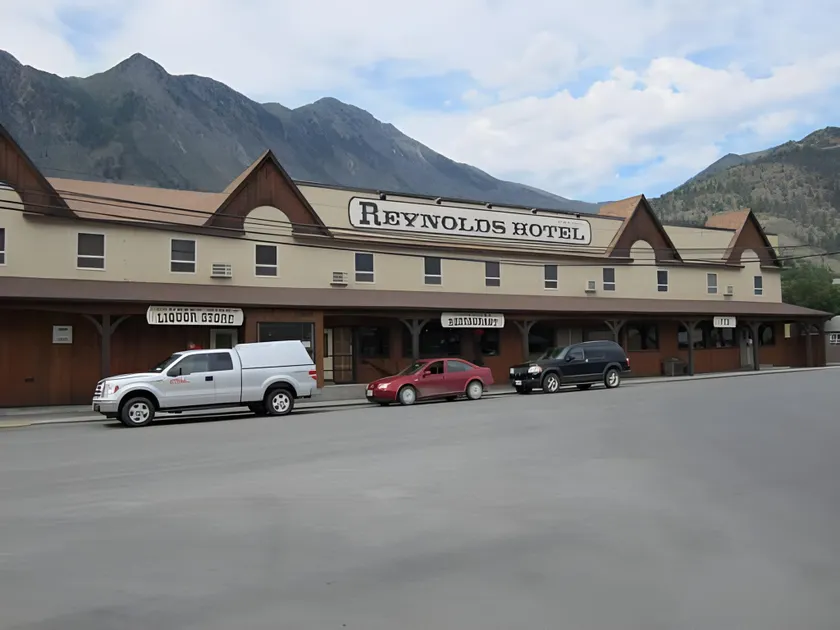 Reynolds Hotel - Image 1