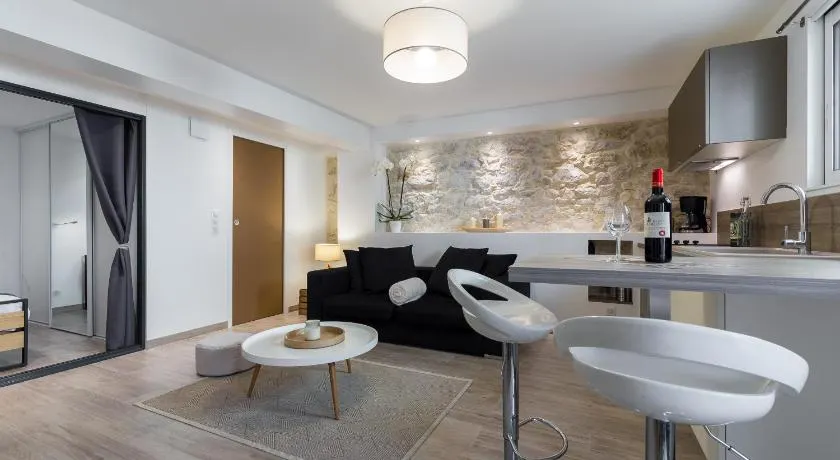 Cosy Home - Image 1
